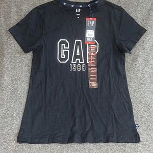 Gap Tee